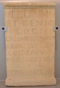 altare-rest-till-jupiter-och-geniys-loci-av-xxx-legionen